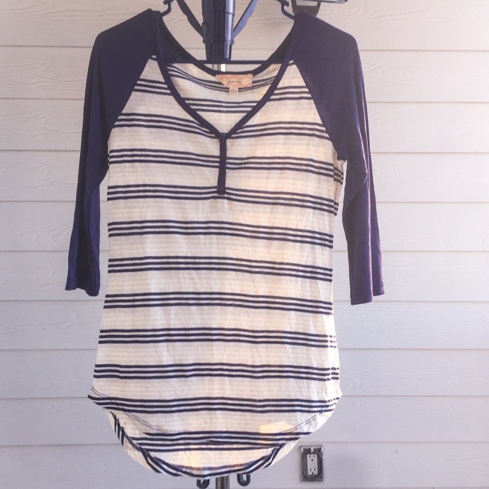 Solid QuarterSleeve Navy White Stripe Button Vneck